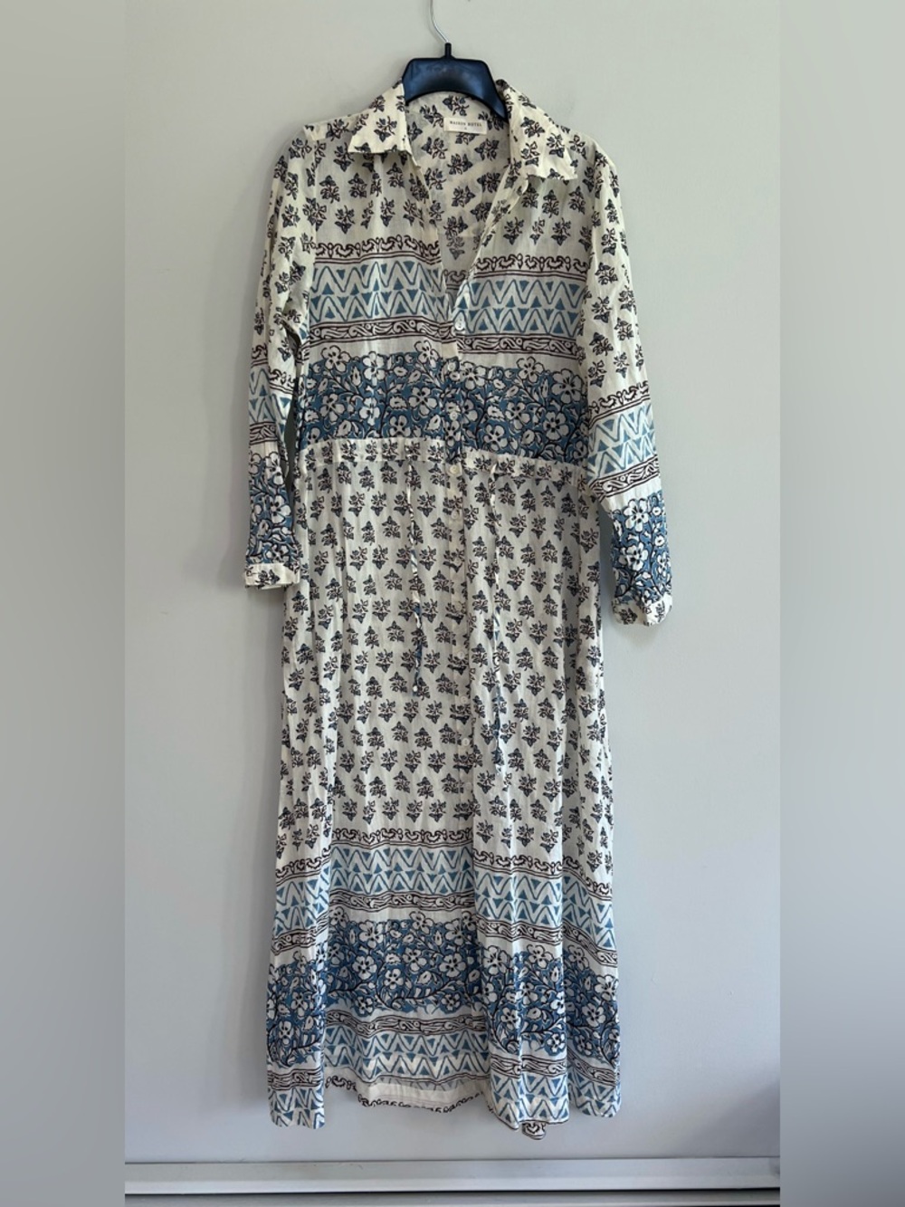 Maison Hotel Justine Floral Button Up Cotton Robe Dress in Ecru White + Blue, S - Picture 3 of 13
